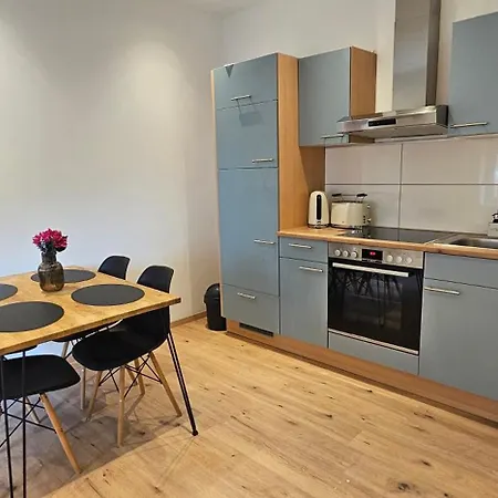 Dimi Living & Mit Kueche * Oberhausen (North Rhine-Westphalia)