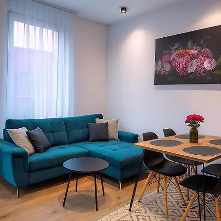 Appartement Dimi Living & Mit Kueche