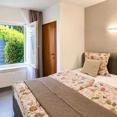 Dimi Living & Mit Kueche * Oberhausen (North Rhine-Westphalia)