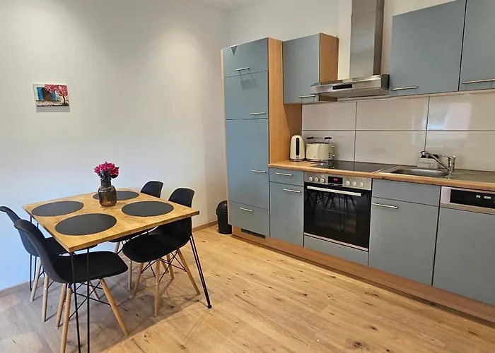 Dimi Living & Mit Kueche * Oberhausen (North Rhine-Westphalia)