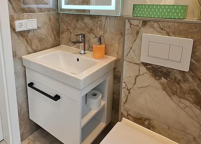 Dimi Living & Mit Kueche * Oberhausen (North Rhine-Westphalia)